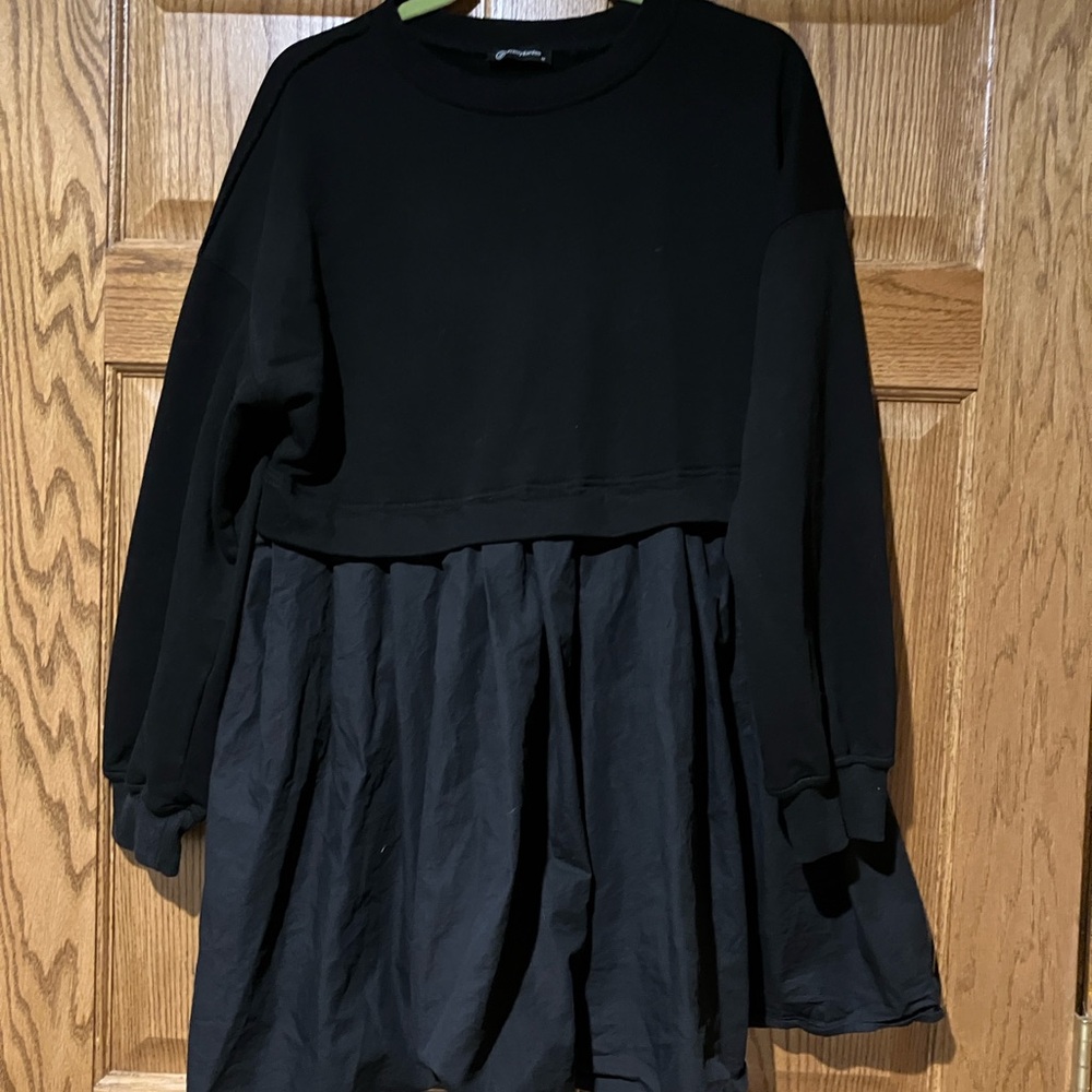 Stylish Black Dress with Long Sleeves